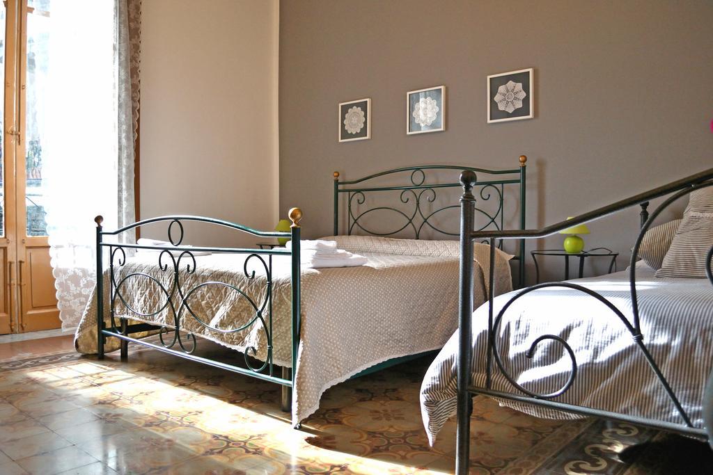 Bed and Breakfast Residenza Di Maggio Палермо Номер фото